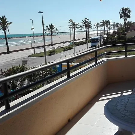 Apartament Primera Linea De Mar,