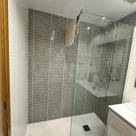 Primera Linea De Mar, קוניט