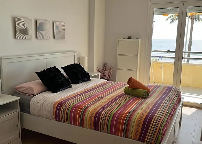 Primera Linea De Mar, Кунит